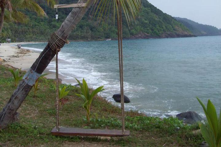 koh chang boat chalet Hotel, Ko Chang | CuddlyNest