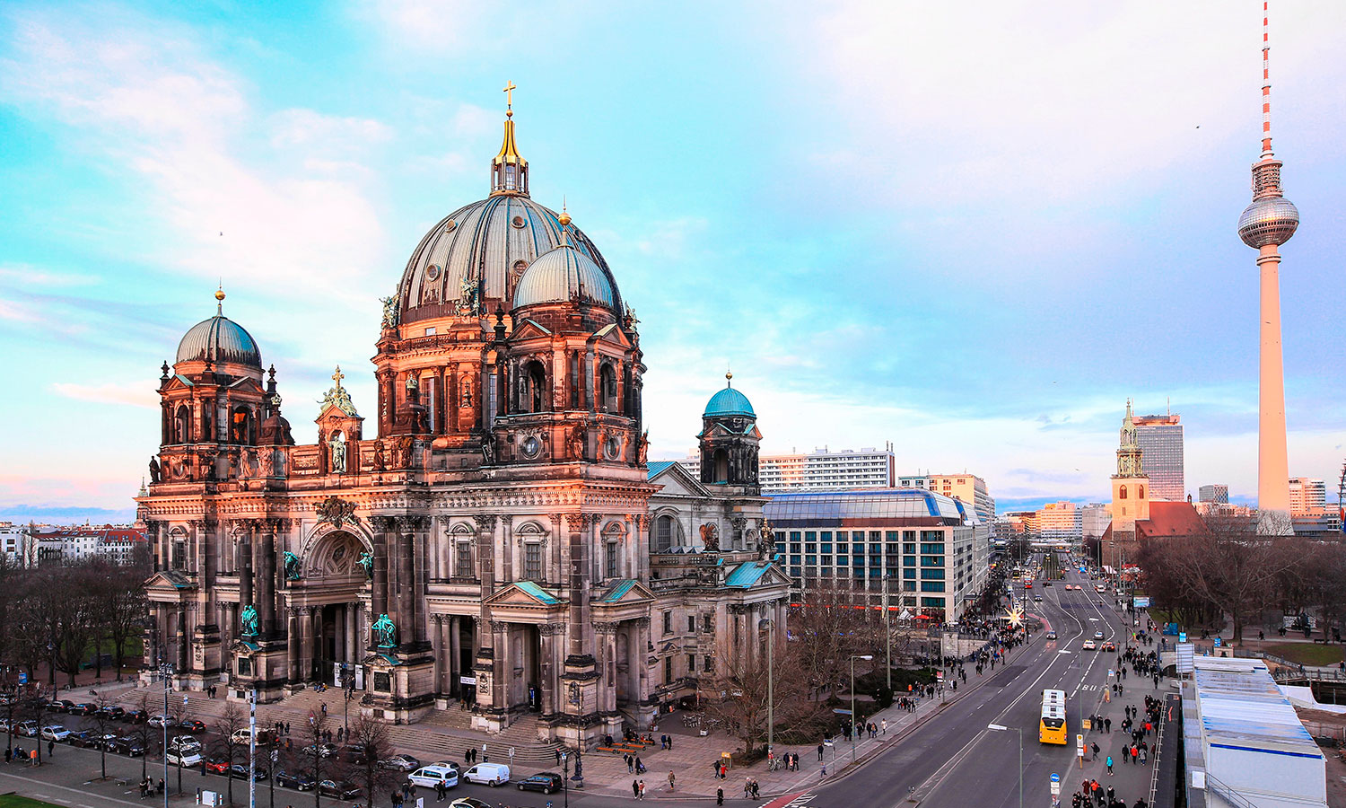 Best places to stay in Berlin - Get up to 23% off | CuddlyNest