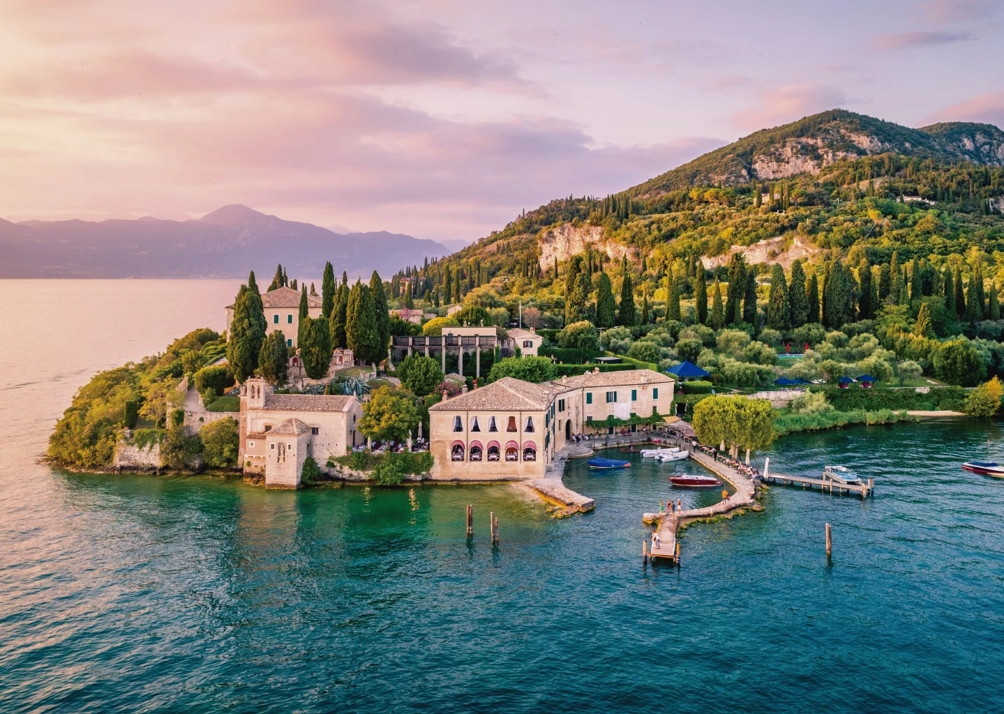 Best places to stay in Bellagio - Get up to 23% off | CuddlyNest