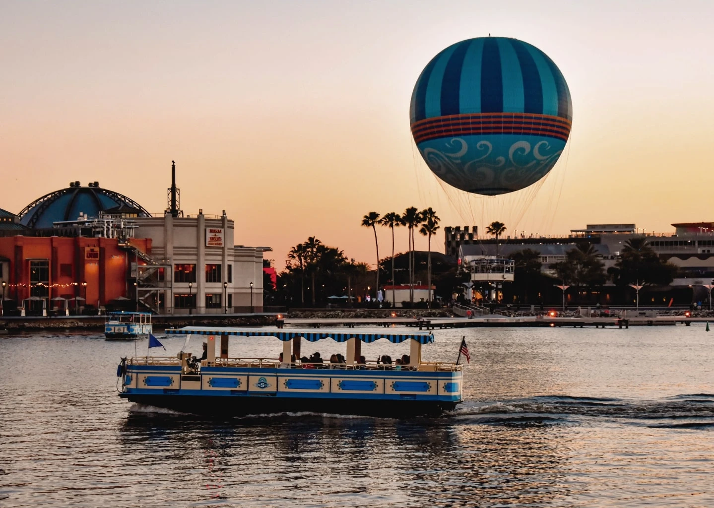 Best places to stay in Orlando - Get up to 23% off | CuddlyNest